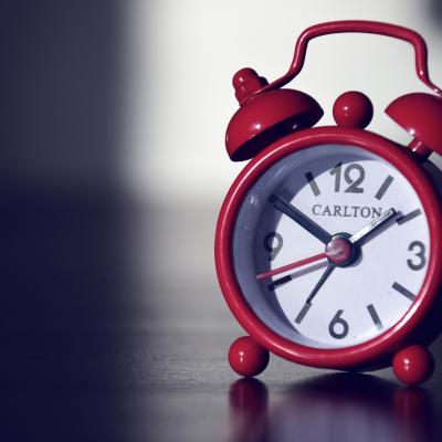 Alarm clock 590383 1280